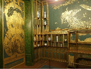 Whistler"s Peacock Room